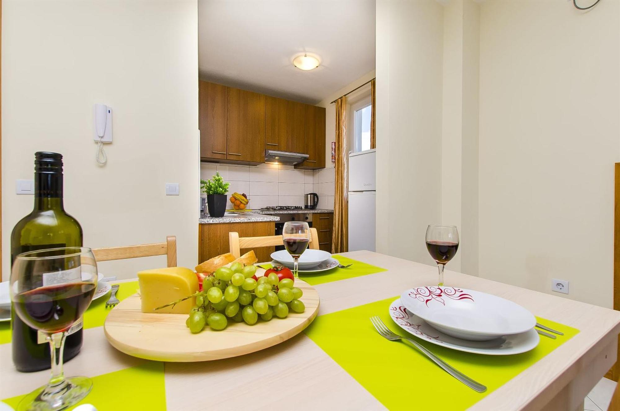 Apartments Glavan プリヴラカ エクステリア 写真